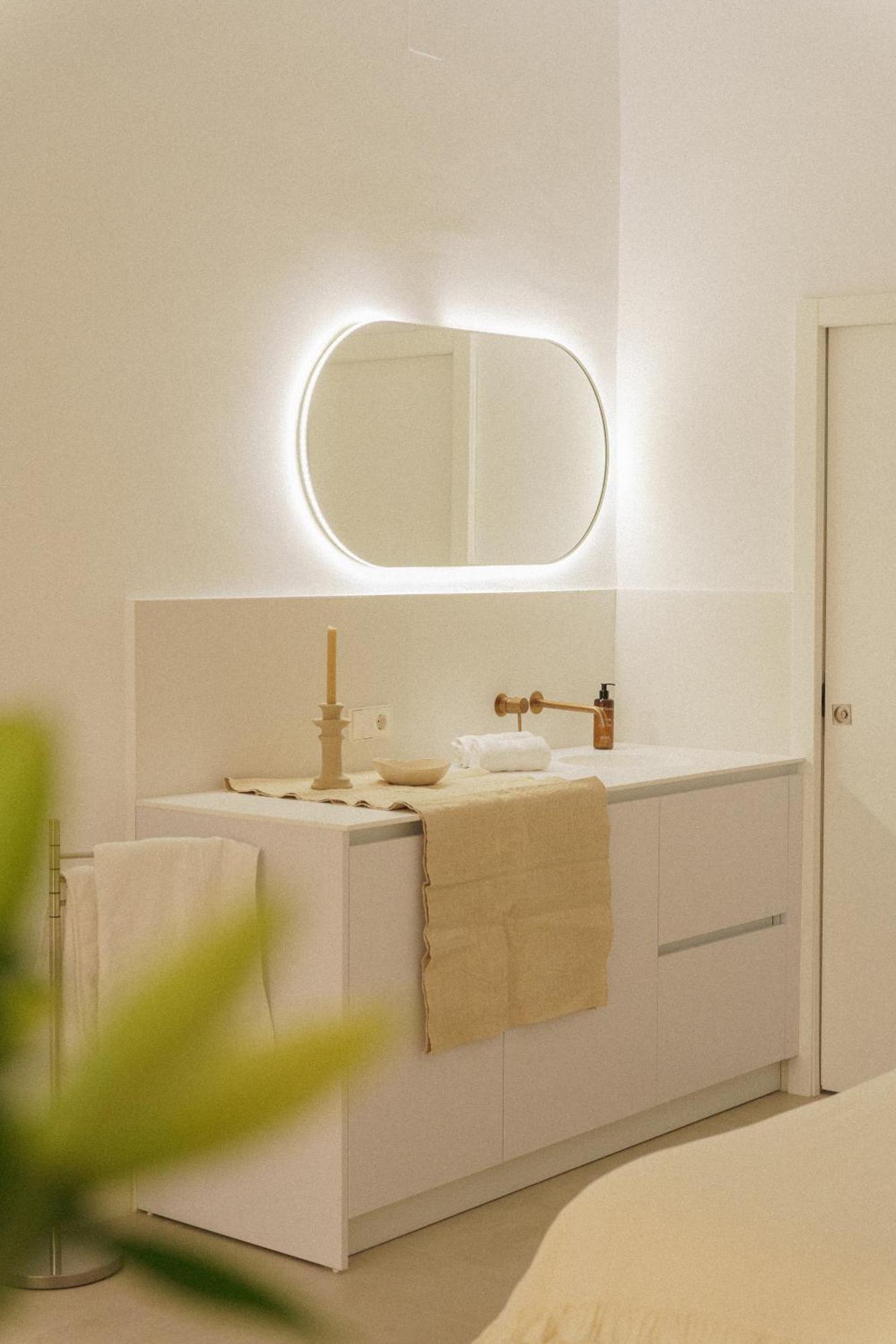 Luca Oliva Homes Riverside Studio Sevilla Bagian luar foto